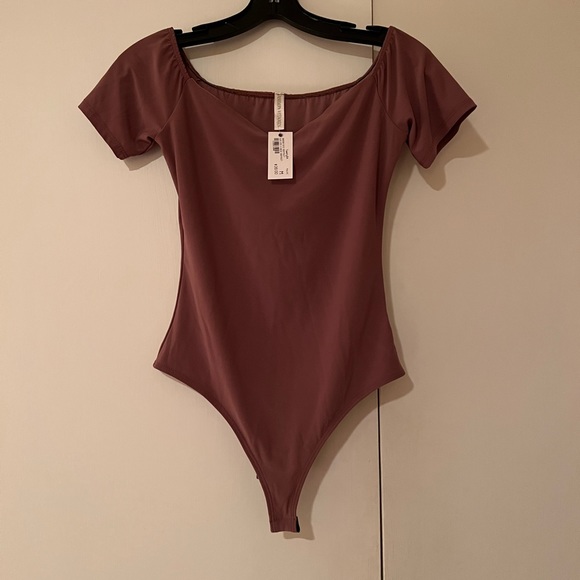 Fashion Vitamin Bodysuit in Mauve, Size M - Picture 2 of 4